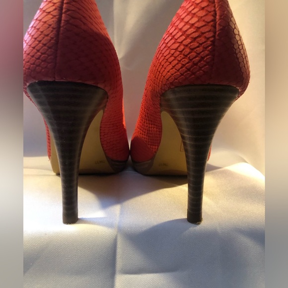 Vince Camuto Heels Bittersweet Grapefruit Size 7 - Picture 4 of 6